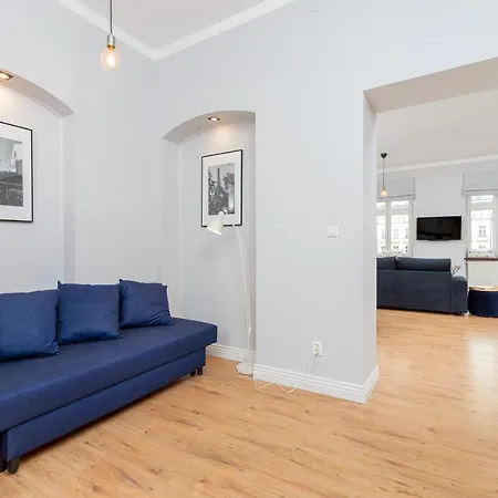 Cracow Plac Wolnica By Renters *