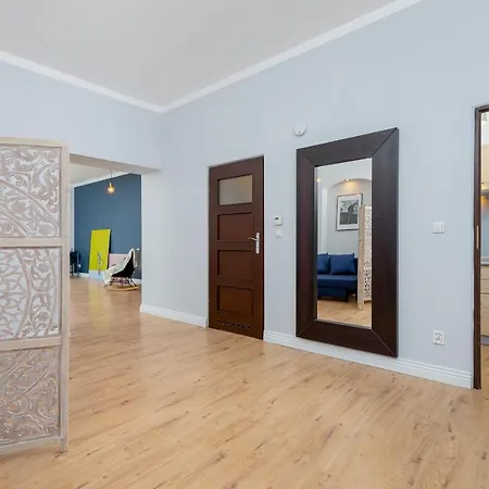 Cracow Plac Wolnica By Renters *